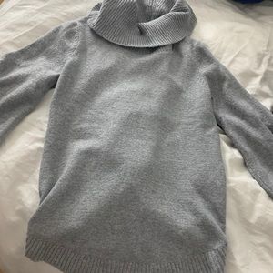 Tahari turtleneck sweater -NEW